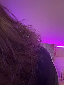 Your_insomniya's cam snapshot