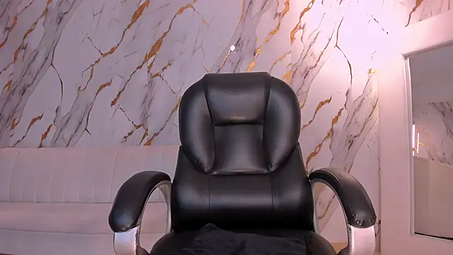 AgathaKondo_'s cam snapshot