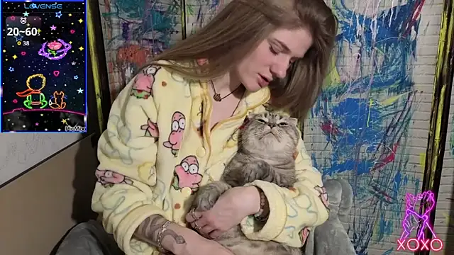 Adell_Love's cam snapshot