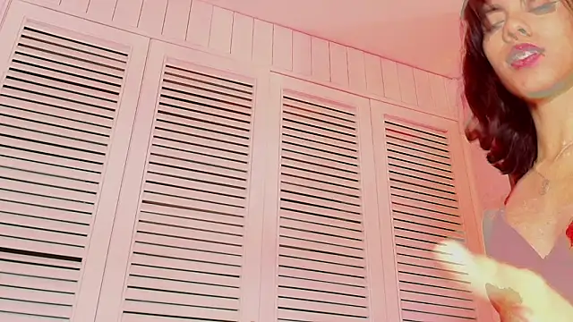 BellaHarpeer's cam snapshot