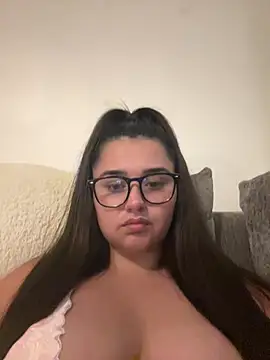 Wild_Busty_Niyah_XX's cam snapshot