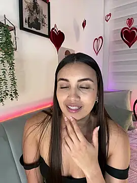 aisha_es live sex cam