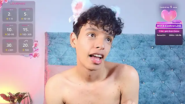 maxfrost_1's cam snapshot