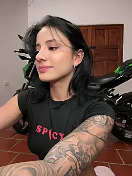 Ale_Lewis's cam snapshot