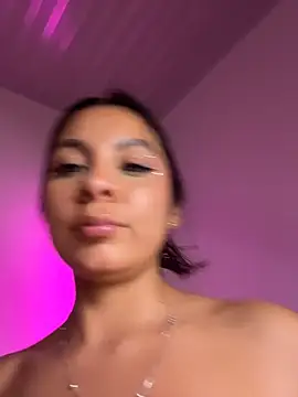 Nicollewest1 live sex cam