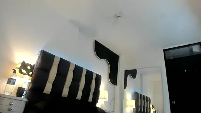 cami-coral1 live sex cam