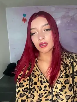 LauraSweet- live sex cam