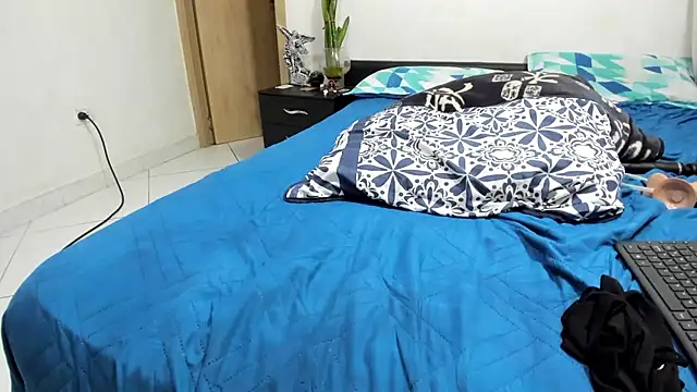 carlos_and_diana live sex cam