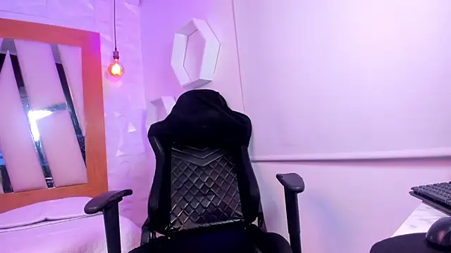 Bella_Miller1_ live sex cam