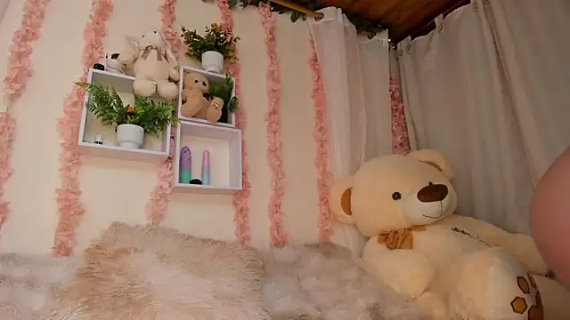 Idara_Rosse's cam snapshot