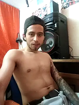 Mich_Stev9524's cam snapshot