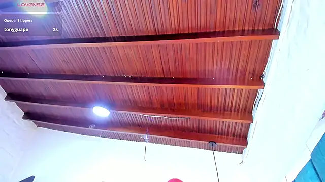 valtira_nova's cam snapshot