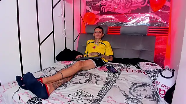 ELL_PBC live sex cam