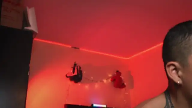 AlphaMasterXxx live sex cam