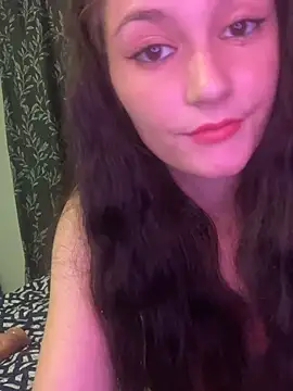 SomeWhatFoxyX live sex cam