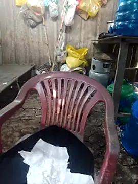 -Nicole-e's cam snapshot