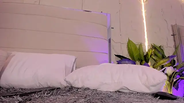 MelanieHillss's cam snapshot