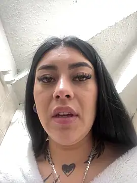 emily_24x live sex cam