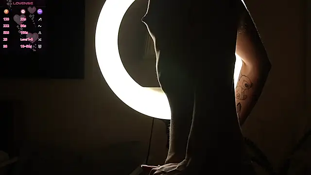 DianeHonnette live sex cam