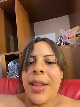 MiaCollinssx live sex cam