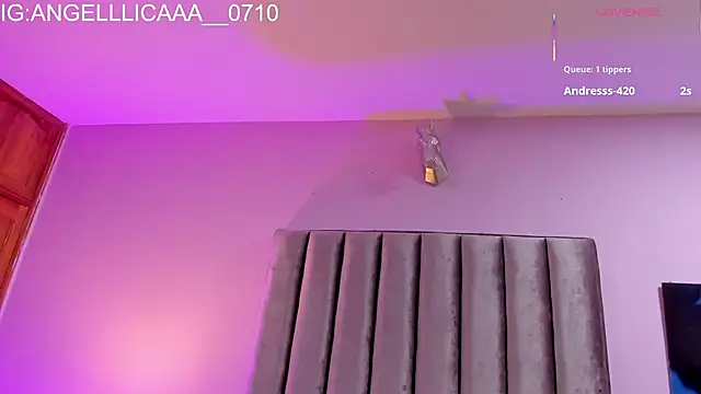 Little_Angelica18's cam snapshot