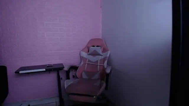 Nathaly_Rose1126's cam snapshot