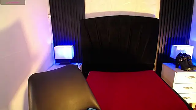 alicia_moom live sex cam