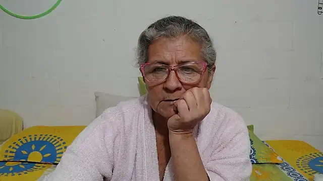 candy_mature_ live sex cam