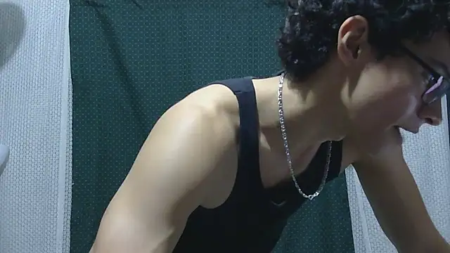 Samuel_Hills_II live sex cam