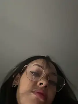 Lylyyy01's cam snapshot