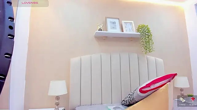 Mia_thompson_19 live sex cam