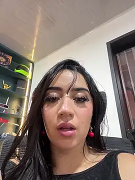 EmmyEvans1 live sex cam