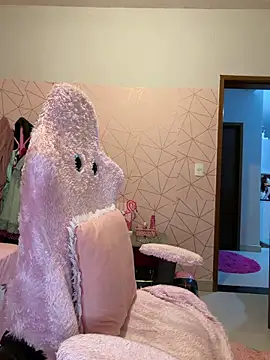 Irresistible24's cam snapshot