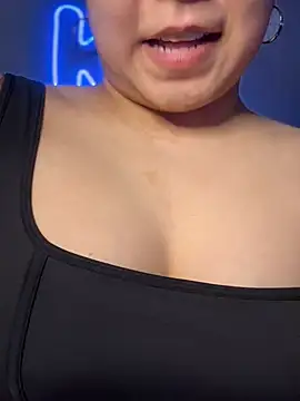 kimmiakiss22's cam snapshot