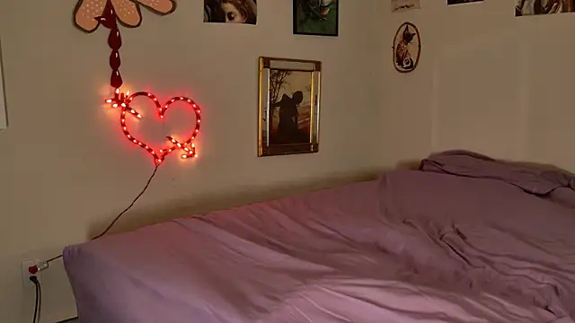 cherrysaturn's cam snapshot