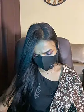 its_ur_flora's cam snapshot