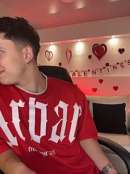 AdrianRinaldi live sex cam