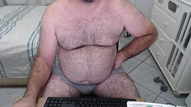 MysterBearMG live sex cam