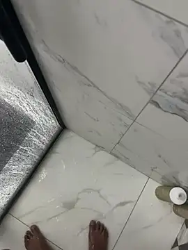 Tintola live sex cam