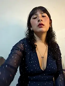 GinnyDelice live sex cam