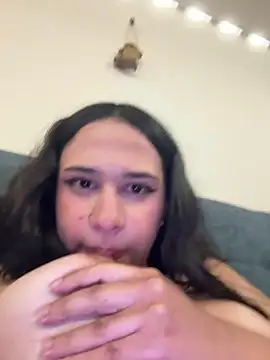 BabyKathy's cam snapshot