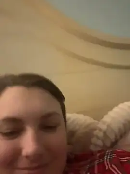 MilfyMrsRobinson live sex cam