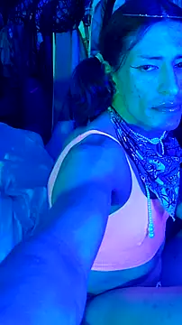 gurlnips live sex cam