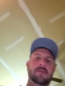 MrMechanic38 live sex cam