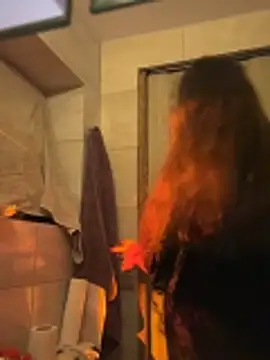 AliraX's cam snapshot