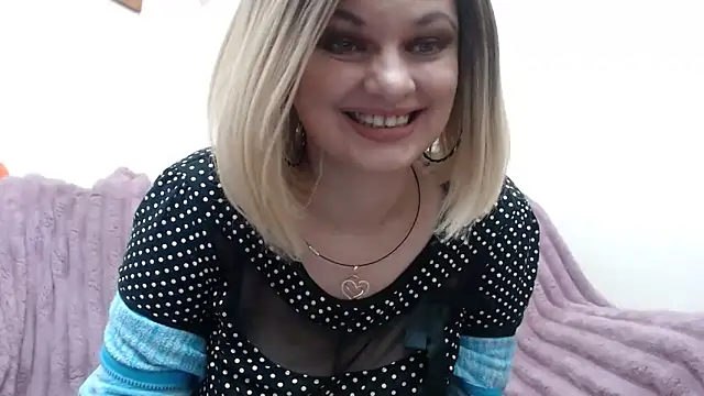 YourSweetJam's cam snapshot