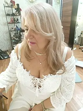 AvrilMillers's cam snapshot