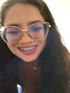 Hanna_Fox28's cam snapshot