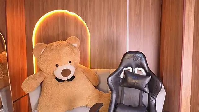 Alina_b_'s cam snapshot