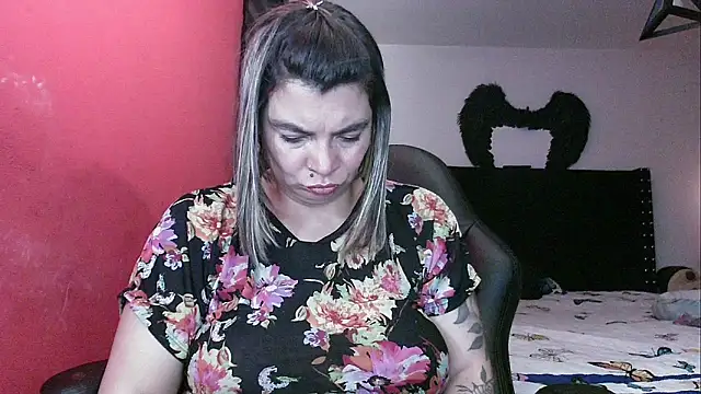 charlotedoll's cam snapshot